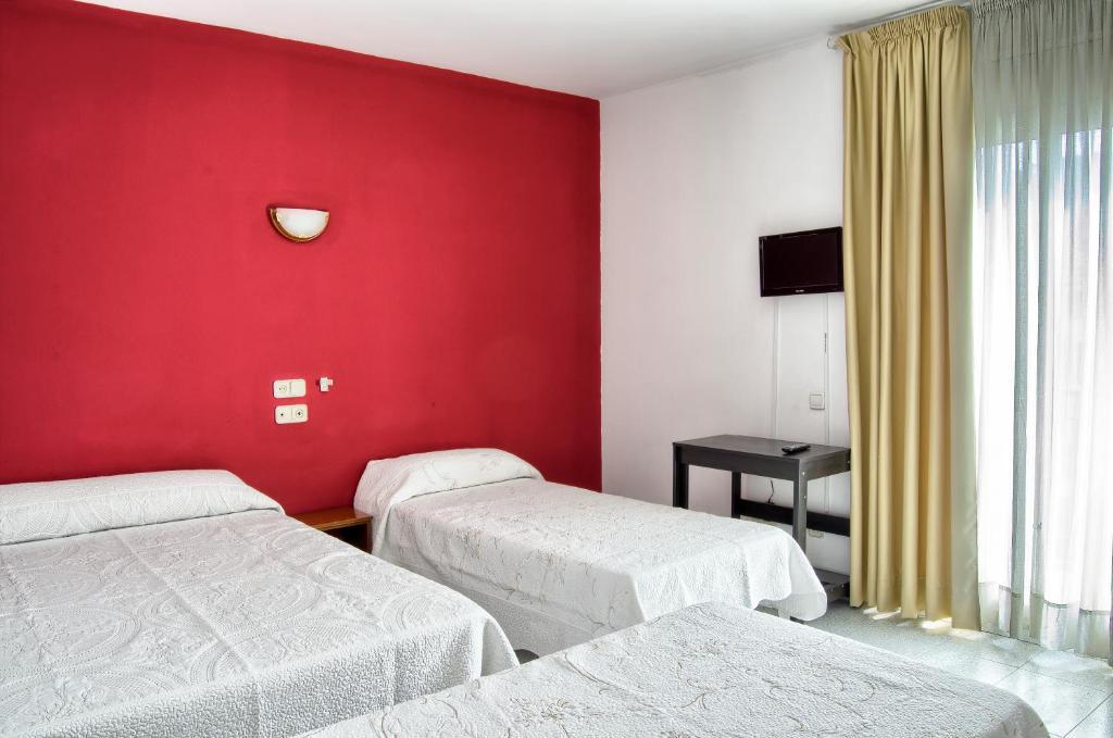 Hostal Bonavista Blanes Quarto foto